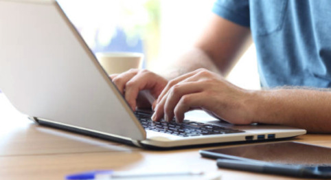 Kapcsolatfelvétel az ügyfélszolgálattal